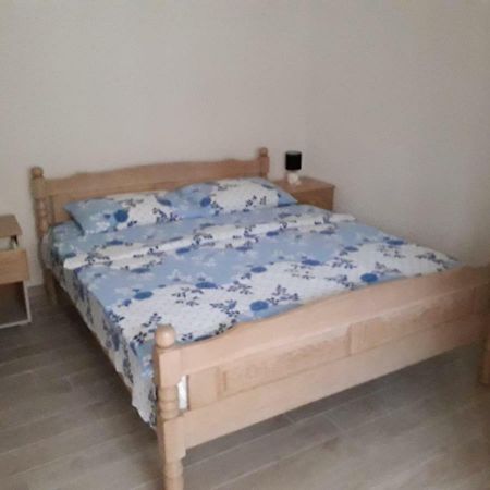 Apartmani Lamani ビビニェ エクステリア 写真