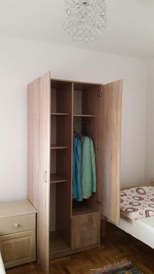 Apartmani Lamani ビビニェ エクステリア 写真