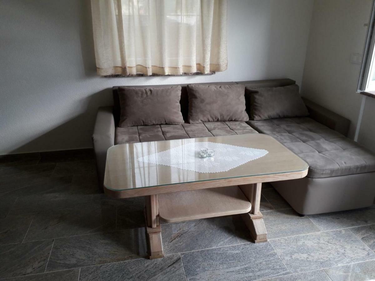 Apartmani Lamani ビビニェ エクステリア 写真