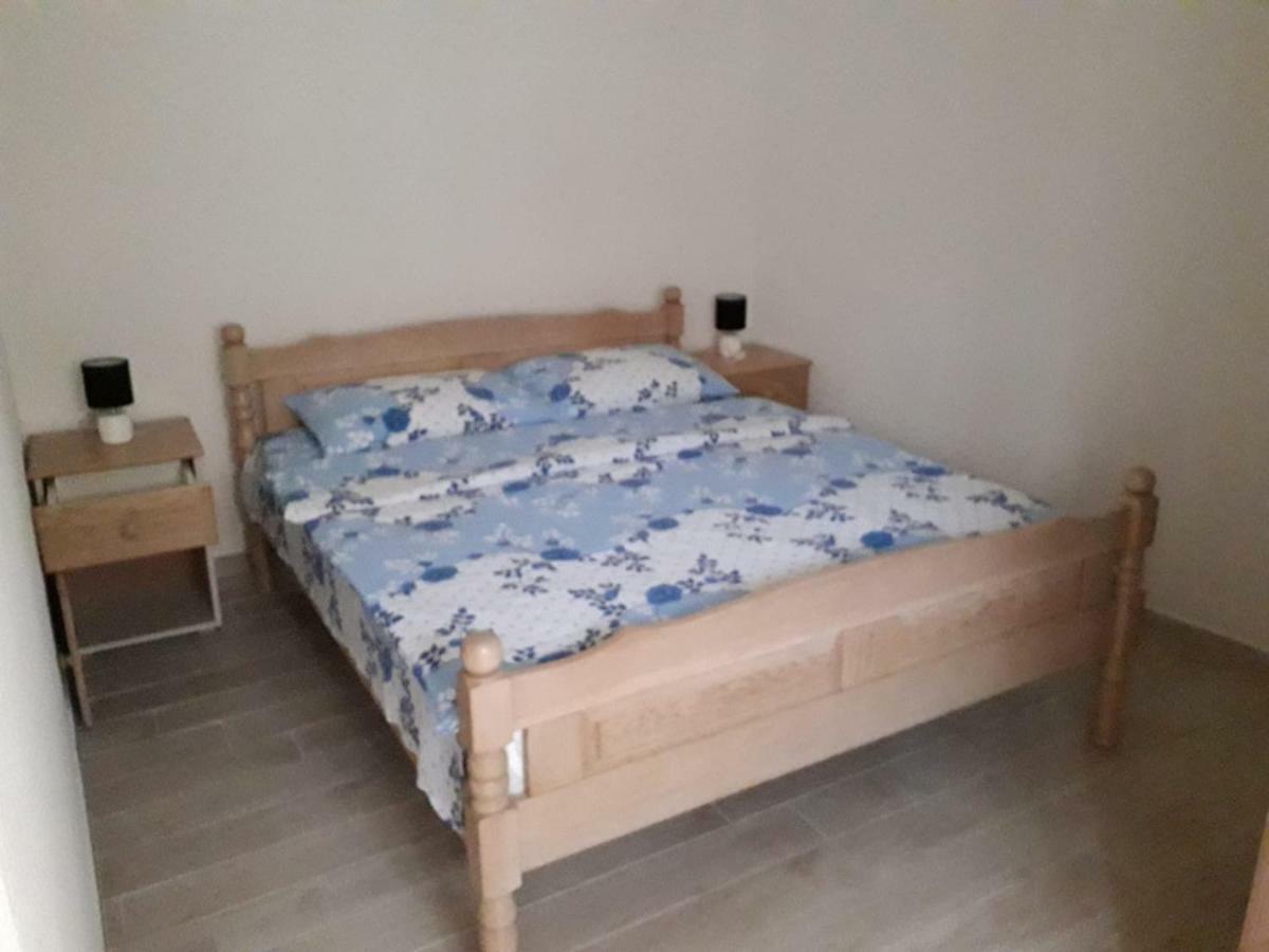 Apartmani Lamani ビビニェ エクステリア 写真
